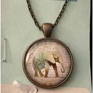 O91 Giant Walker Necklace